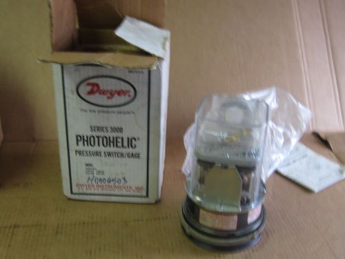 Dwyer photohelic pressure switch gage series 3000 model 3220 tp for sale