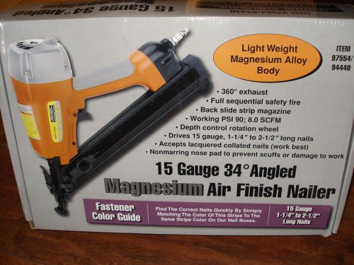 Light weight magnesium 34 degree - 15 gauge finish air nailer