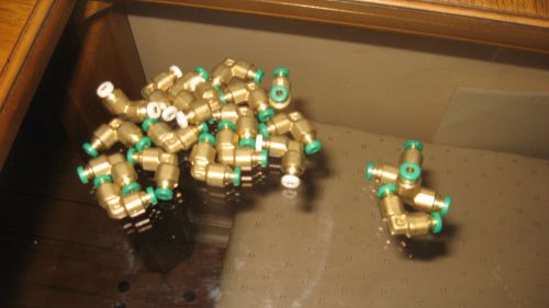 Lot of 20 Parker Brass 90 Degree 1/8&#034;-17PCS,5/32- 3PCS Prestolok Tube Fittings.