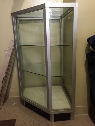 Glass Display Case / Cabinet LOCAL PICK UP