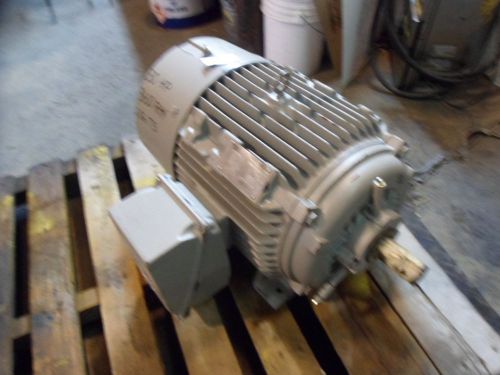 SIEMENS 30HP PREMIUM MOTOR #929930 FR:286TS 460V 3525:RPM PH:3 REBUILT