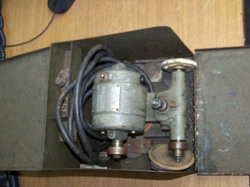 Dumore tool post grinder model no. 14 / tom thumb new belt runs strong for sale