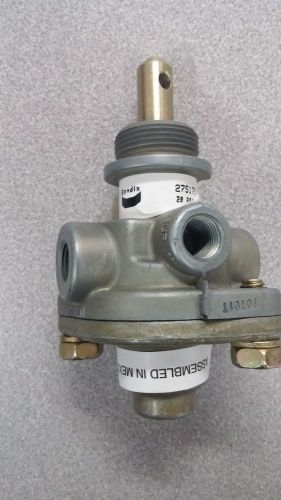 Bendix 275175 Valve T-240283-D 7 20PSI NEW OLD STOCK