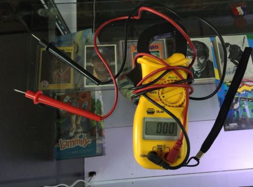 UEI Clamp Multimeter Model DL40