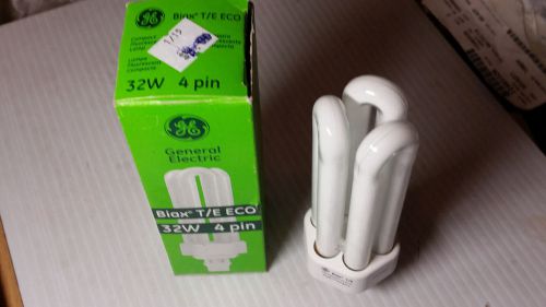 ONE (1) 32w GE Compact Flourescent Bulb, Biax T/E, F32TBX/835/A/ECO, 4pin,