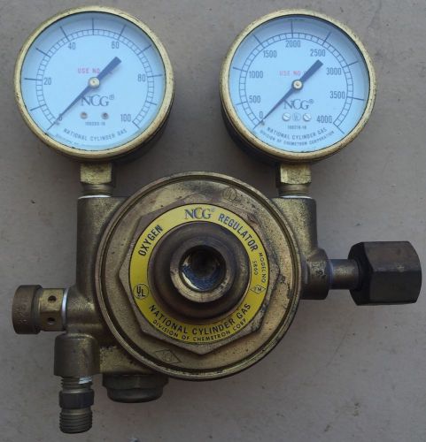 National cylinder gas ncg oxygen  regulator 5860 dual gauge for sale