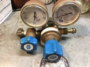 UNION CARBIDE CORP. A2 UPE 3 75 580 PRESSURE REGULATOR