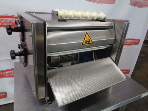 RONDO DOGE COUNTERTOP ELECTRIC DOUGH SHEETER.