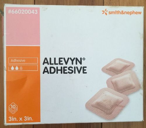 Smith &amp; Nephew 66020043 Allevyn Adhesive Foam Dressing - 3&#034; X 3&#034; 10 Count