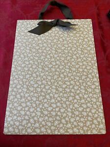 Metal Fabric Covered Magnet Board 18” X 13”