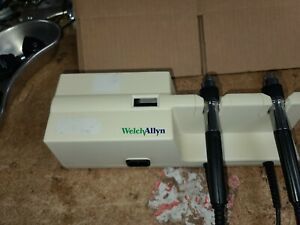 Welch Allyn Otoscope Wall Transformer 767 for parts, missing on switch