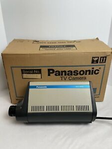 Vtg Panasonic WV-200 TV Camera 117V AC 60Hz 10W Japan