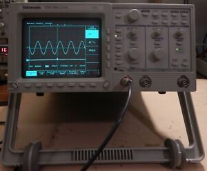 Tektronix TDS 320 Digital Oscilloscope