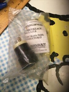 BRYANT 7485NP Locking Plug,125/250VAC,Nylon,3 Poles