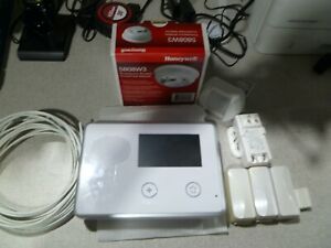 2GIG GC2 Alarm Kit with Sensors and VERIZON LTE Communicator for ALARM.COM