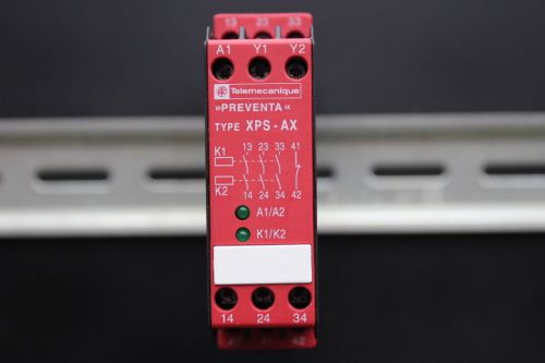 Telemecanique preventa safety relay type xps-ax-5120 for sale