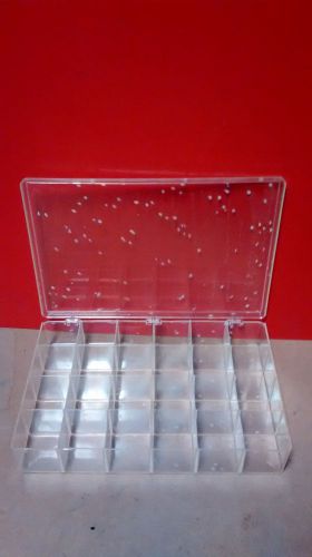 24 CONPARTMENT NUT AND BOLTS PLASTIC CONTAINER 13&#039;&#039; X 8 3/4&#039;&#039;