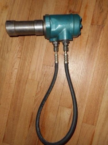 DANFOSS HYDRAULIC MOTOR WITH ATTACHMENT &amp; HOSE  80 151-0029