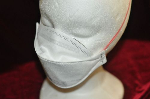 3-3M Health Respirator Medical Mask For Airborne / Dust, Allergens / Ebola Virus