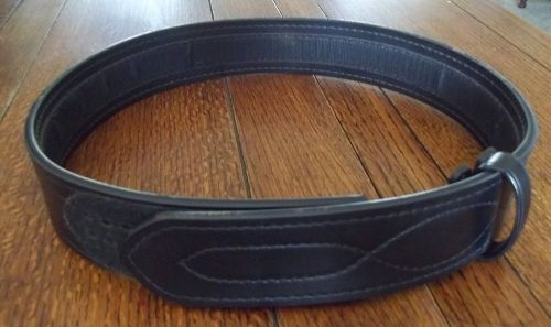 Safariland black buckleless belt w/ hook loop size 32 2 1/4&#034; wide new 90 94 for sale