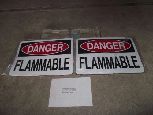 Flammable Sign Set (New).