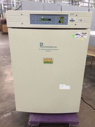 Thermo forma scientific co2 water jacketed laboratory incubator 3110 hepa filter for sale
