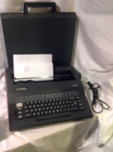 Smith Corona Electric Portable Typewriter Model SE100 w/Cover Wordsmith