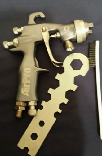 Graco AirPro Conventional Spray Gun *PRESSURE FEED GUN*