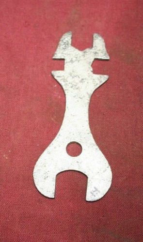 Maytag gas engine motor 92 72 82 31 wrench flywheel hit &amp; miss 14 for sale