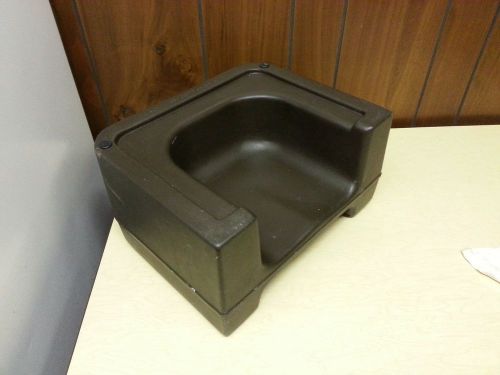 CARLISLE 7110 Brown Booster Seat