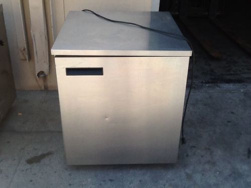 Delfield 406-ca star refrigerator, used, works gr8, casters, no reserve!!! for sale