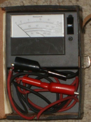 Vintage Honeywell W136A Analog Volt Test Meter