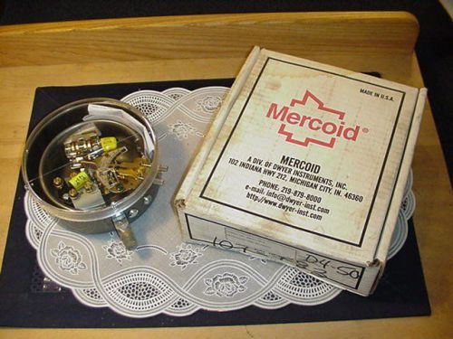 Dwyer mercoid da-31-127-4 pressure switch bourdon tube new in box for sale
