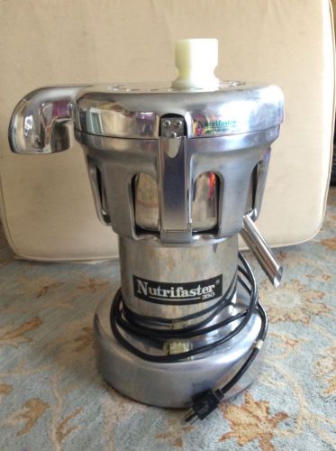 Nutrifaster 350 Excellant Hardly Used Condition Made in USA Powerful &amp; Clean