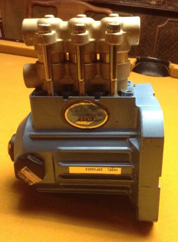 CAT Pump 2SFX22ES - Direct-Drive Plunger Pump, 2.2/2000 New