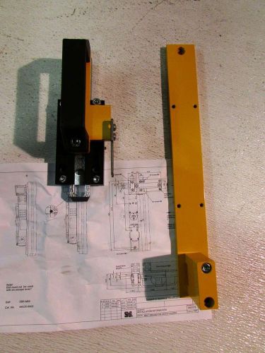 Omron sti 44535-8000 slide bolt right hand for tl4024 (yellow) for sale