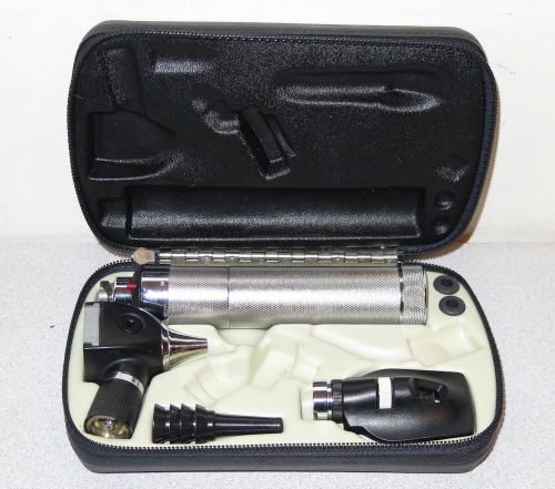 Welch Allyn 3.5v Otoscope &amp; Ophthalmoscope Portable Diagnostic Kit