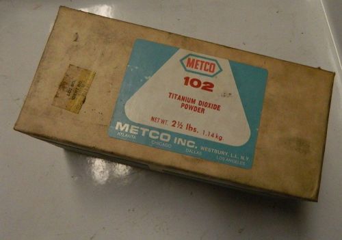 NOS, METCO 102, TITANIUM DIOXIDE POWDER, 2-1/2 LBS (1.14kg)