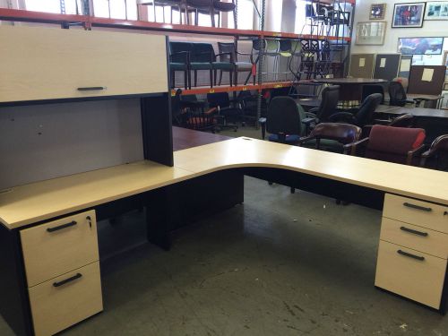 Corner l-shape computer workstation by teknion w/ hutch 7ft x 8ft for sale