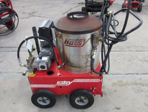 Used Hotsy 560SS Hot Water Diesel 2.1GPM @ 1500PSI Pressure Washer