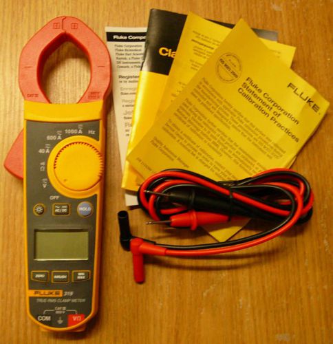 NEW Fluke F319 Digital Clamp Meter True-RMS 37mm Frequency 6000 Count w/Case