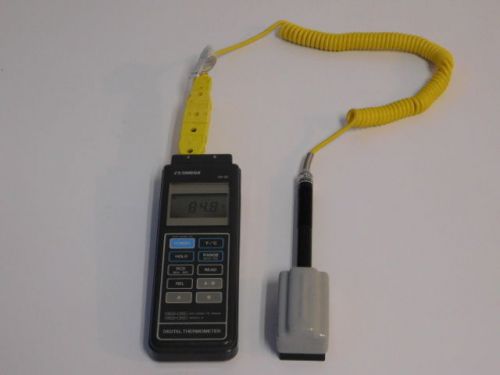 Omega HH82 Digital Thermometer