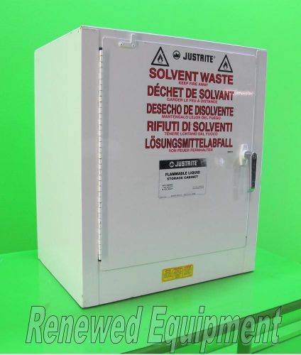 Justrite SW25832V 7 Gallon / 28 liter Capacity Flammable Liquid Storage Cabinet