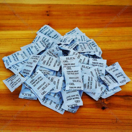 20x 1g silica gel desiccant sachet pouches keep collectibles clothes storage dry for sale