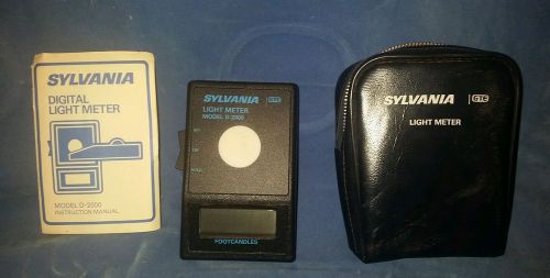 Sylvania Light Meter D-2000 w/ Manual and Case TESTED/WORKS