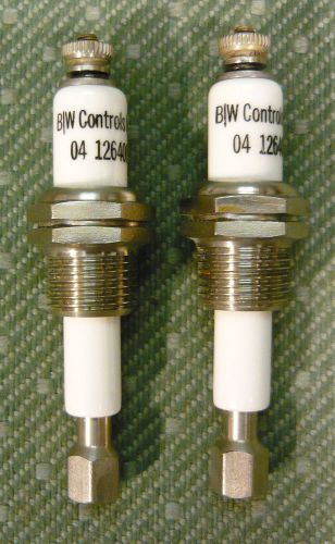 (2) b&amp;w controls ceramic insulator electrode plug 04-126400 for sale