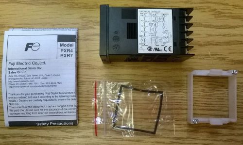 FUJI ELECTRIC PXR4-REY1-6B0A1 Digital Temperature Controller NEW
