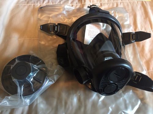 Survivair Model 7630 Part No. 763000 Gas Mask with Filter *New*