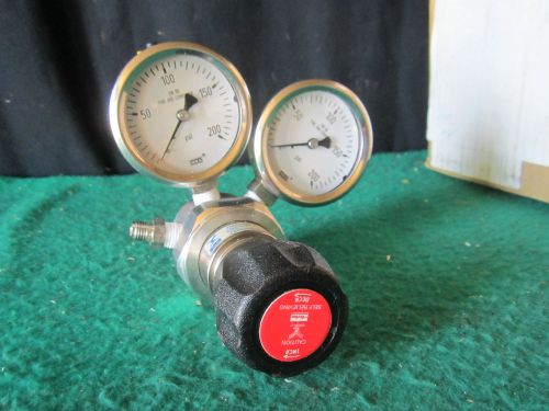 VERIFLO IR4003SK4PXX4BS 1/4 IN NPT GAS REGULATOR-with Wika  200psi gauges