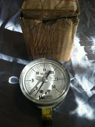 WEISS INSTRUMENTS 2 1/2&#034; GAUGE  30 OZ / IN ,  1/4&#034; CONN.